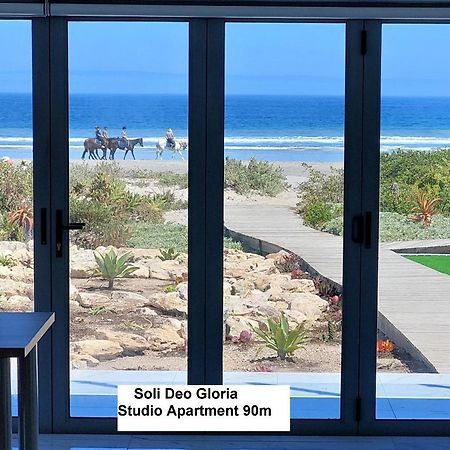 Soli Deo Gloria, Pearl Studio Paternoster Exterior foto